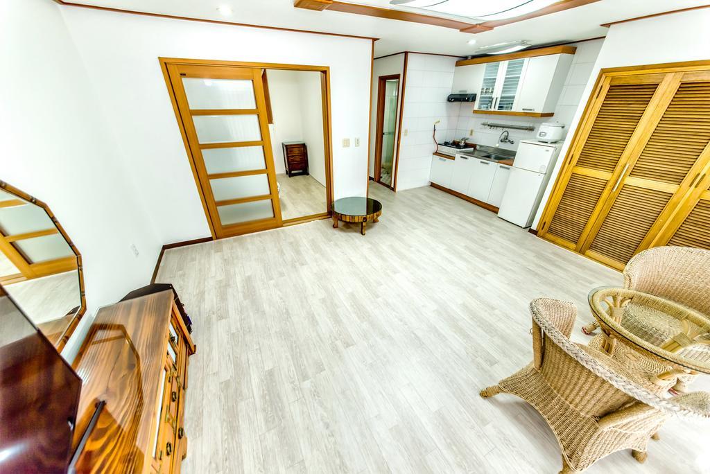 Dongsannara Pension مدينة سيوجويبو المظهر الخارجي الصورة